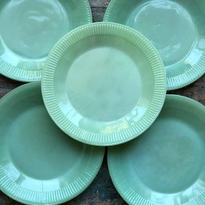 Vintage Fire King Jadeite Oven Ware Ribbed Edge Jane Ray 9" Dinner Plates